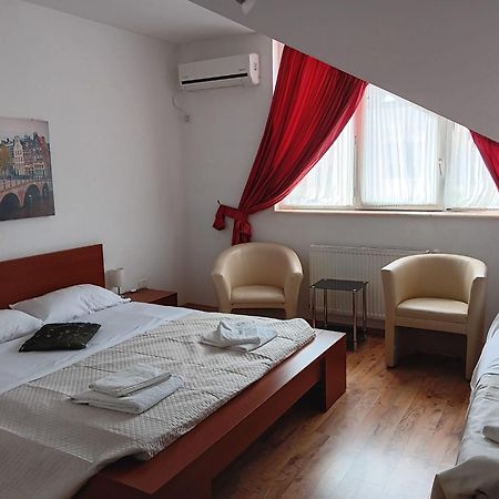 Hotel Vila Veneto Timisoara Luaran gambar
