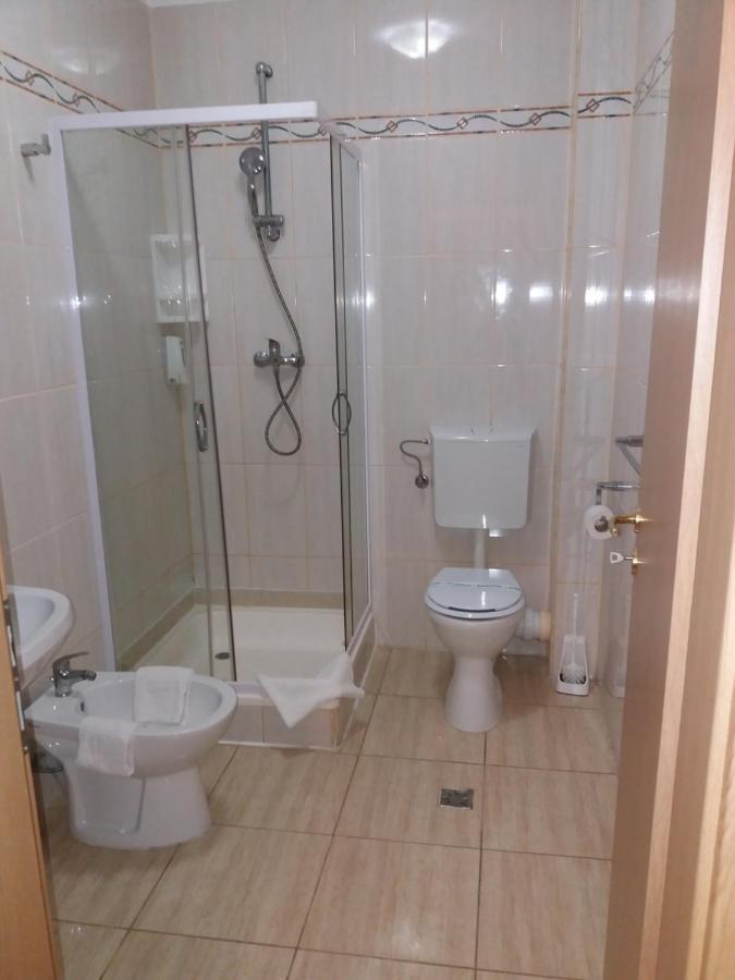Hotel Vila Veneto Timisoara Luaran gambar