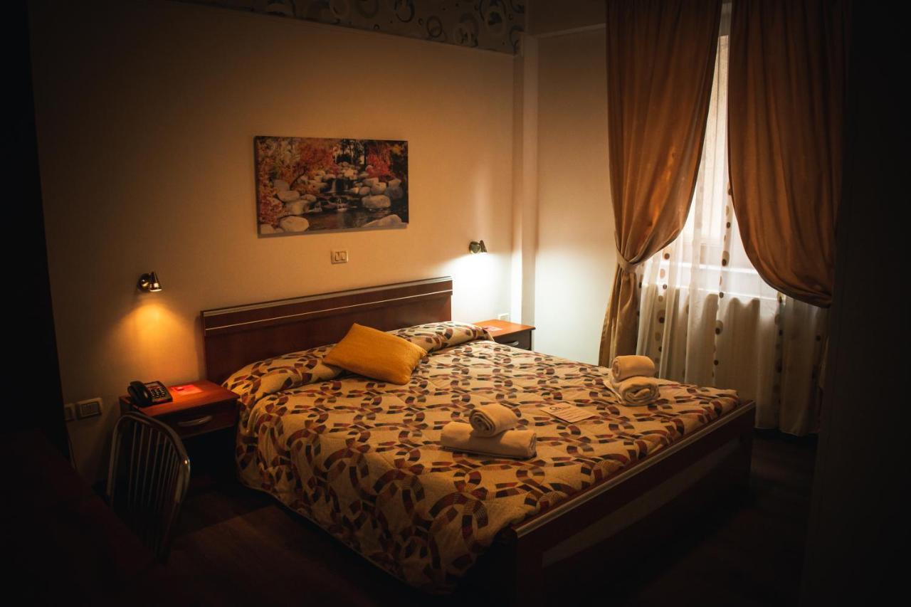 Hotel Vila Veneto Timisoara Luaran gambar