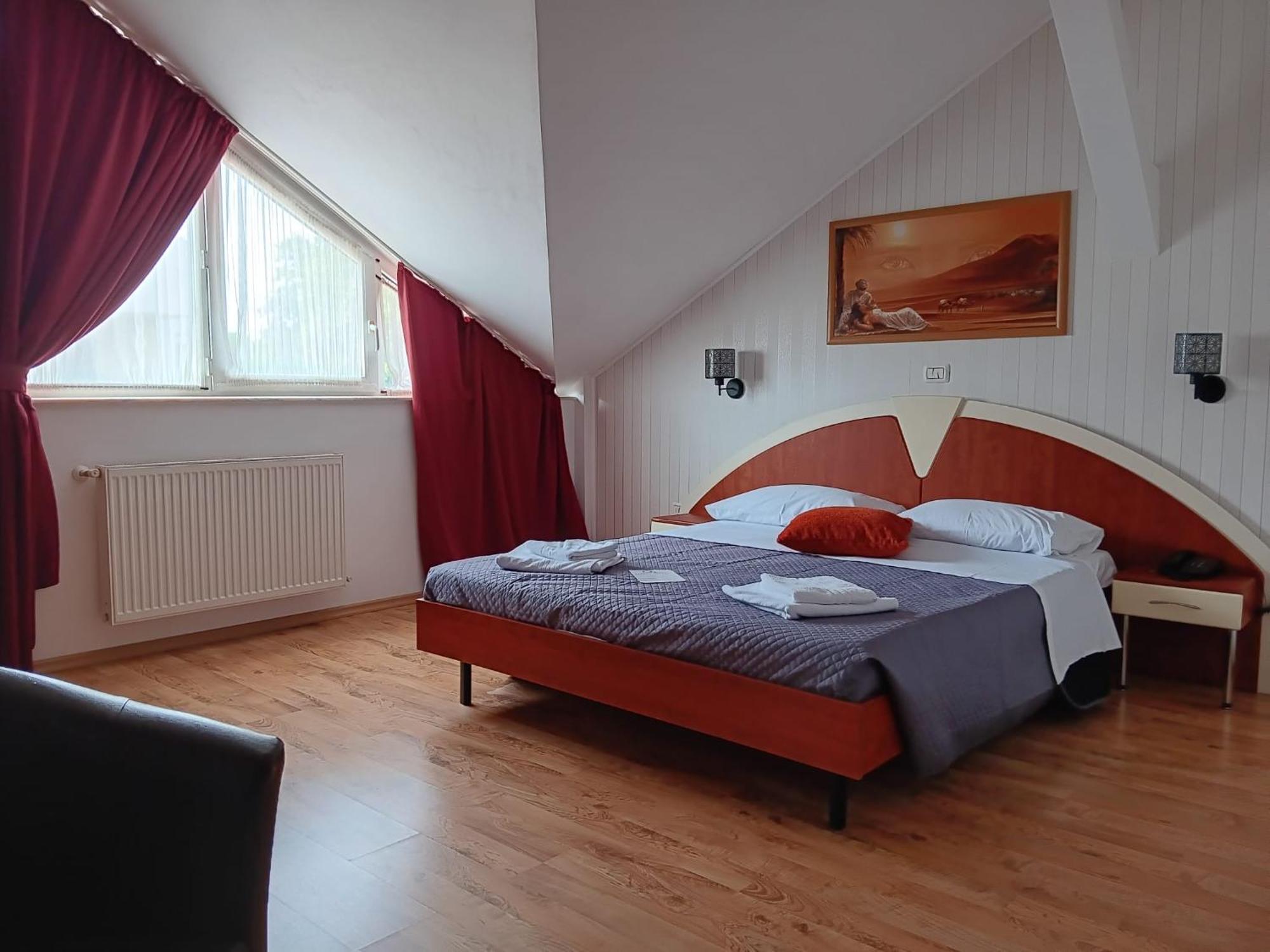 Hotel Vila Veneto Timisoara Luaran gambar