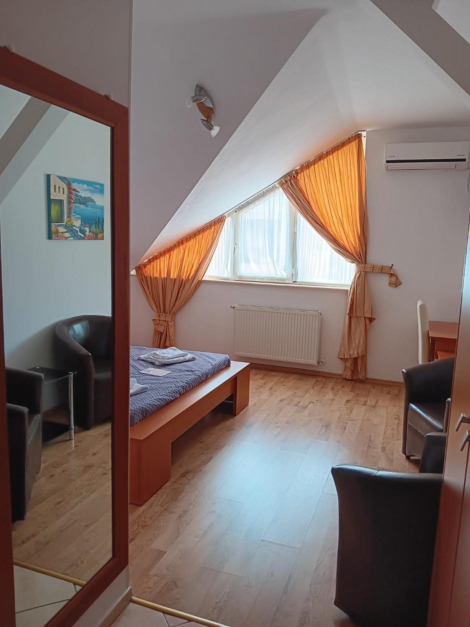 Hotel Vila Veneto Timisoara Luaran gambar