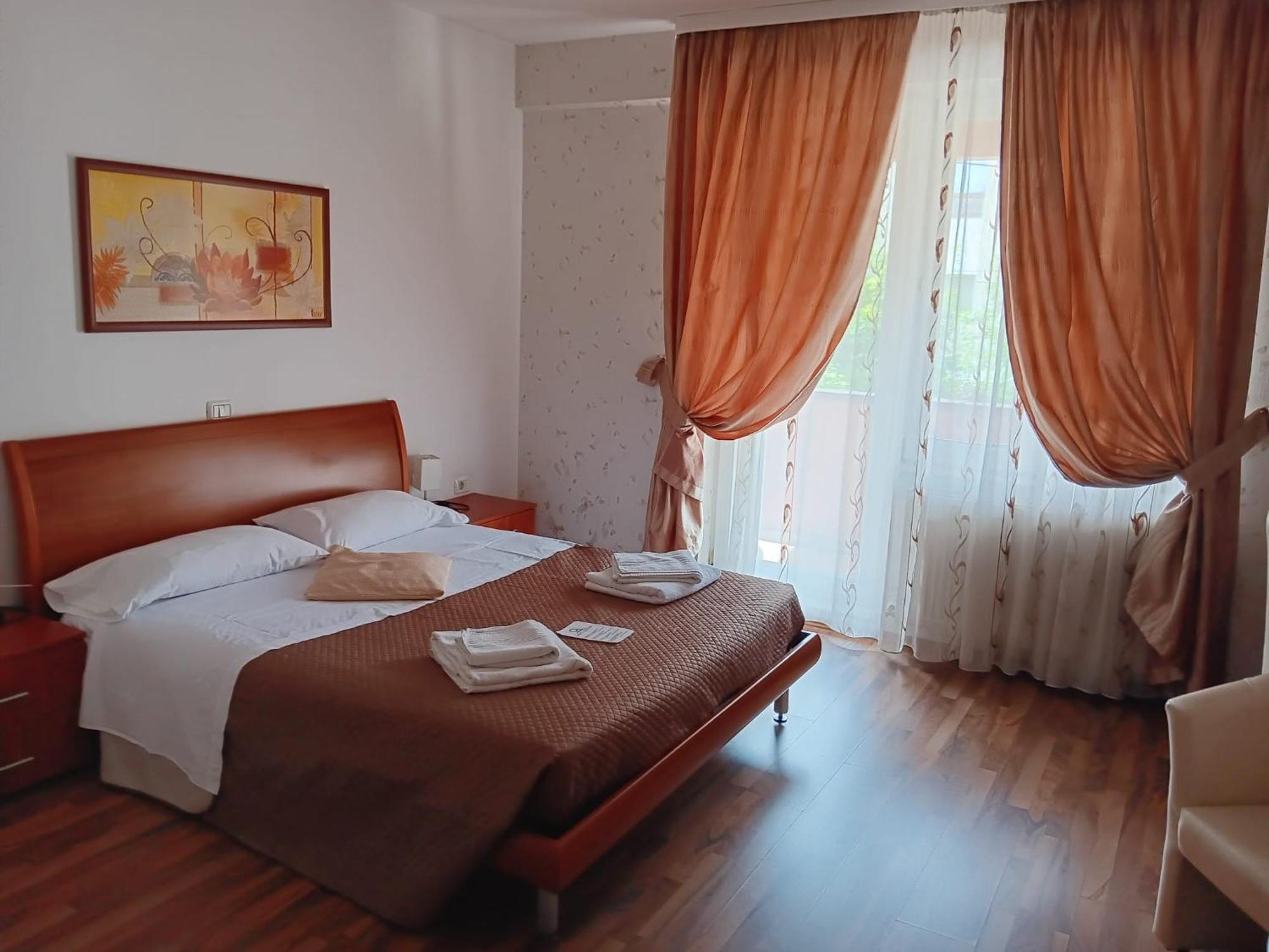 Hotel Vila Veneto Timisoara Luaran gambar