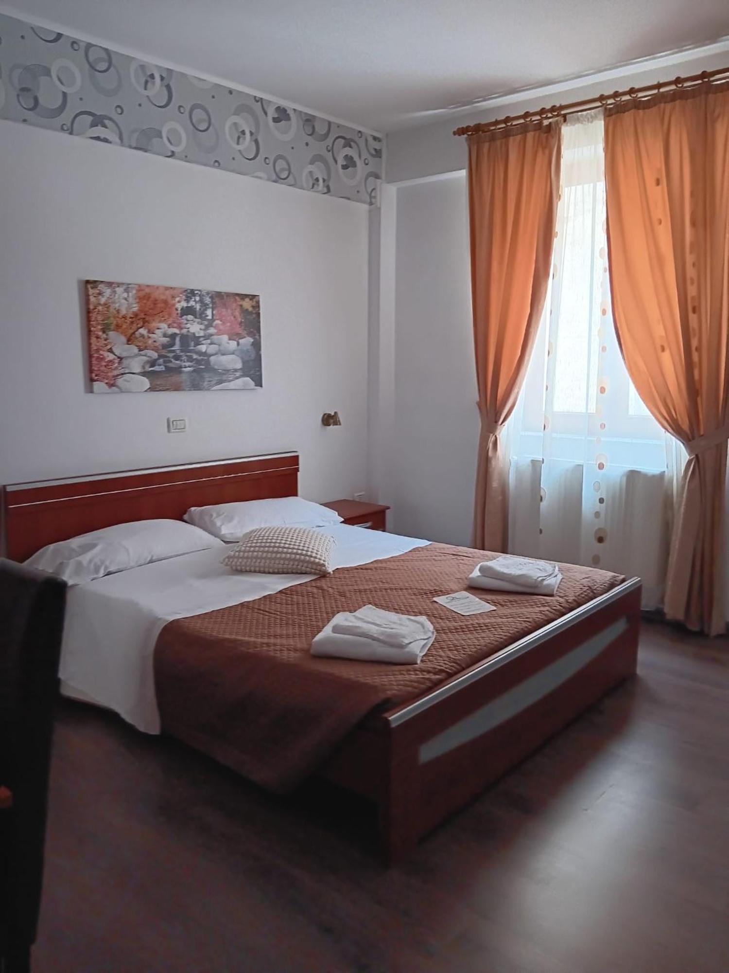 Hotel Vila Veneto Timisoara Luaran gambar