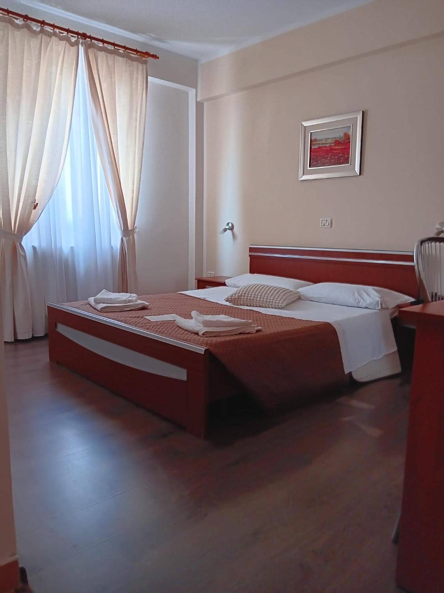 Hotel Vila Veneto Timisoara Luaran gambar