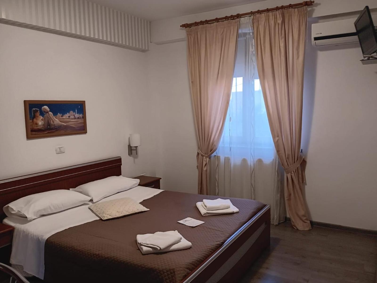 Hotel Vila Veneto Timisoara Luaran gambar